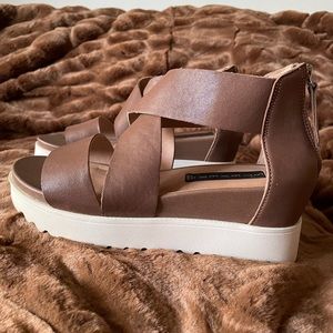 Steve madden brown wedge sandal women’s size 7.5